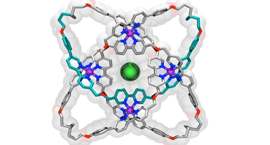 Manchester scientists tie the tightest knot ever