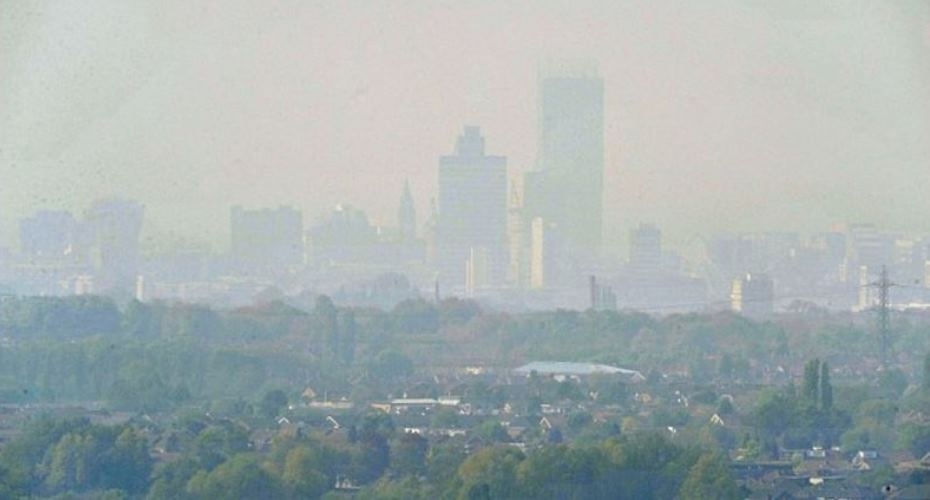 Manchester researchers identify key to darkness of soot in air pollution